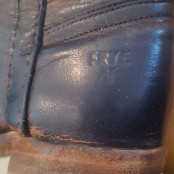Frye Vintage distressed riding boots size 6B - Picture 10 of 11